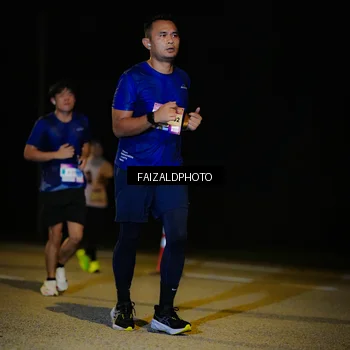 Runner Photo 7467043