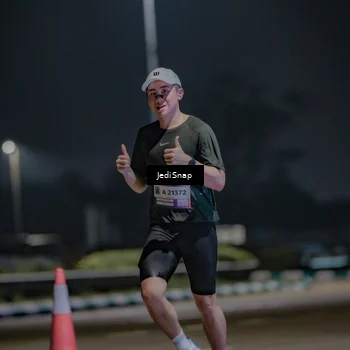 Runner Photo 7467051