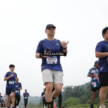 Runner Photo 7467279