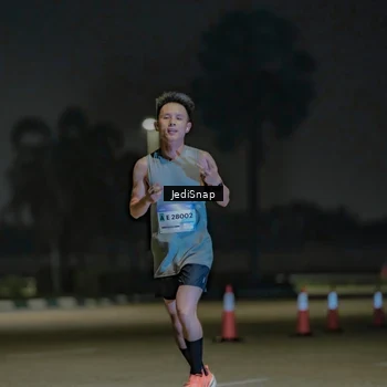 Runner Photo 7467295