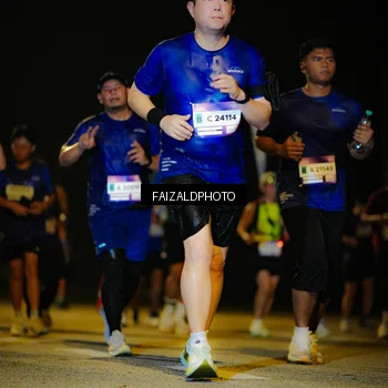 Runner Photo 7467309