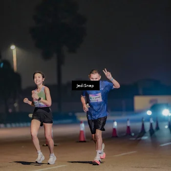 Runner Photo 7467350