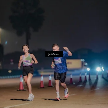 Runner Photo 7467383