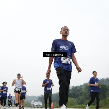 Runner Photo 7467384