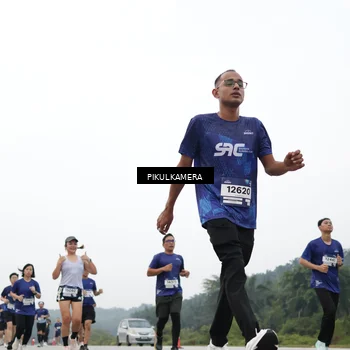 Runner Photo 7467385