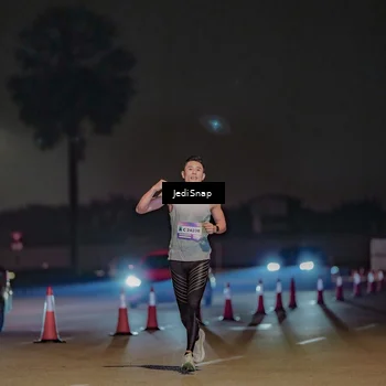 Runner Photo 7467411