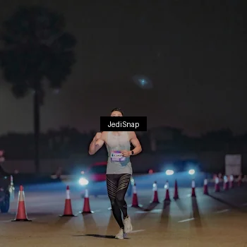 Runner Photo 7467417