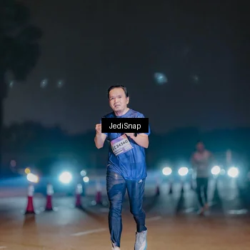 Runner Photo 7467470