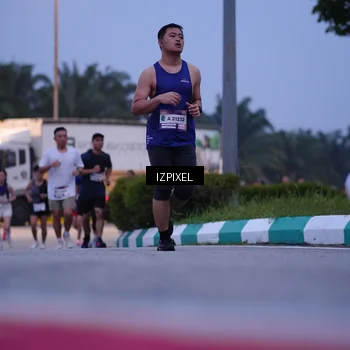 Runner Photo 7467489