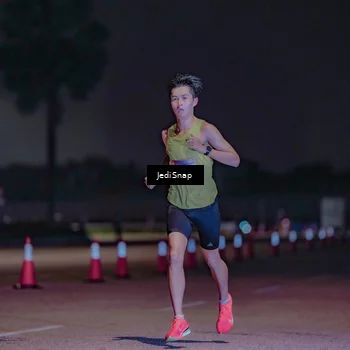 Runner Photo 7467570