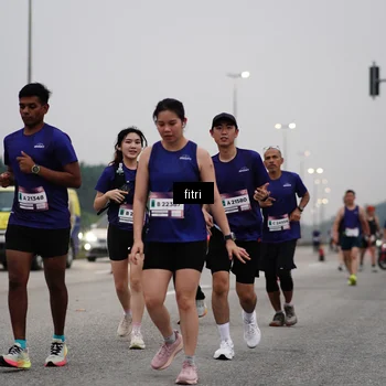 Runner Photo 7467579