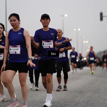 Runner Photo 7467582