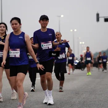 Runner Photo 7467602