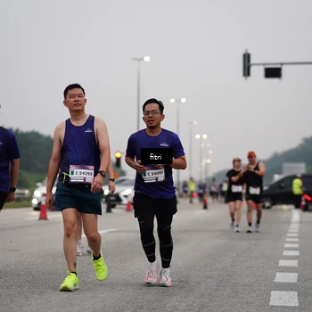 Runner Photo 7467617