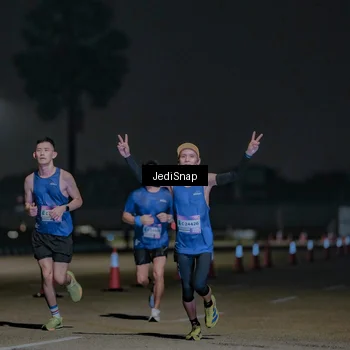 Runner Photo 7467635
