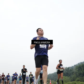 Runner Photo 7467636