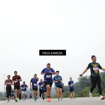 Runner Photo 7467641