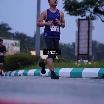 Runner Photo 7467653