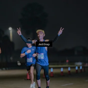 Runner Photo 7467754