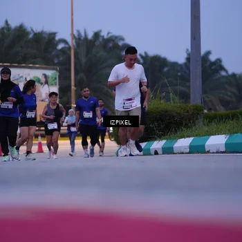 Runner Photo 7467832