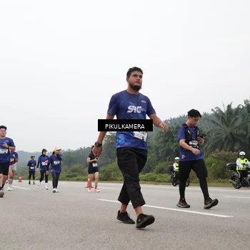 Runner Photo 7467843