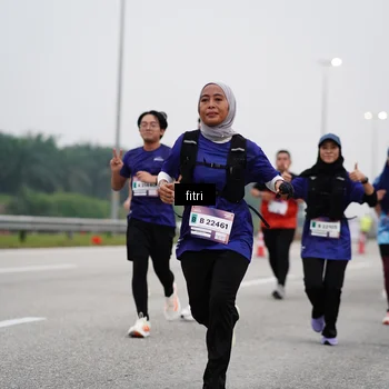 Runner Photo 7467890