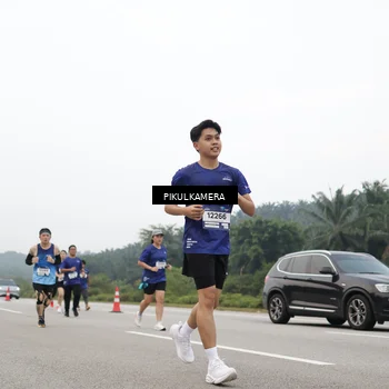 Runner Photo 7467967