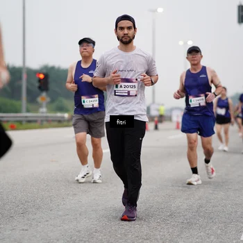 Runner Photo 7467972