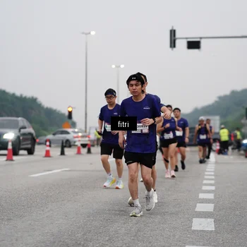Runner Photo 7468043