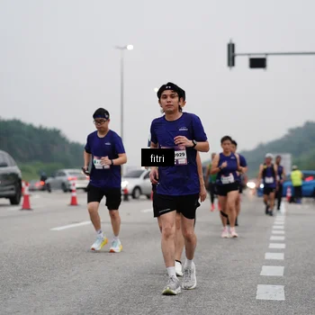 Runner Photo 7468081