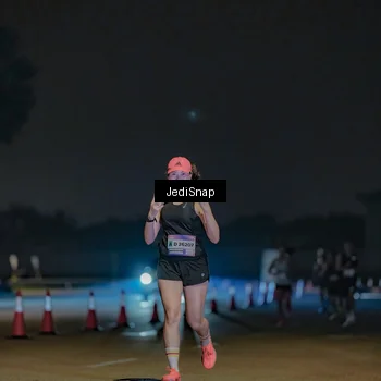 Runner Photo 7468101