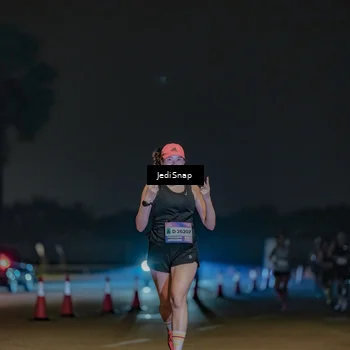 Runner Photo 7468104