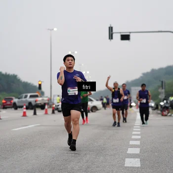 Runner Photo 7468115