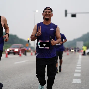 Runner Photo 7468212