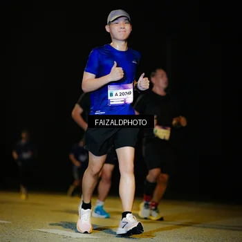 Runner Photo 7468262