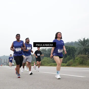 Runner Photo 7468271