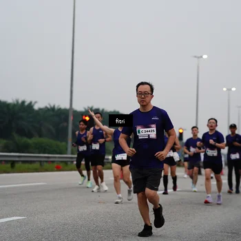 Runner Photo 7468314