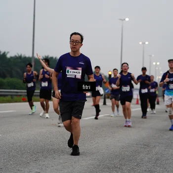 Runner Photo 7468326
