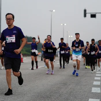 Runner Photo 7468337