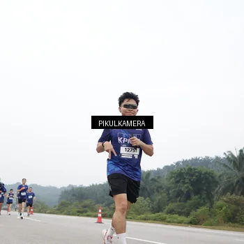 Runner Photo 7468343