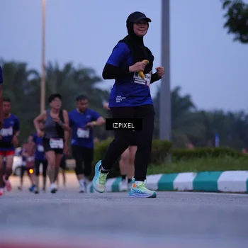 Runner Photo 7468389