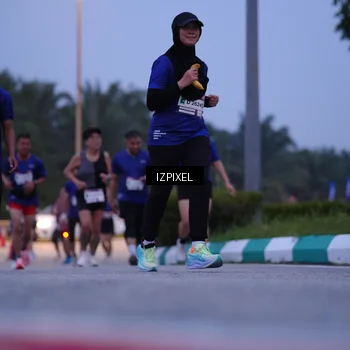 Runner Photo 7468408