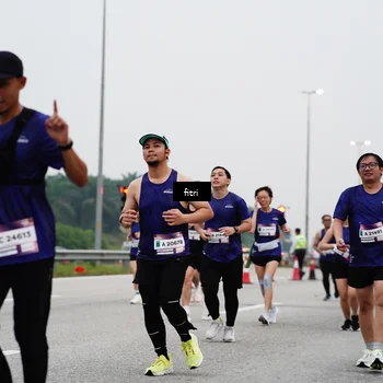 Runner Photo 7468410
