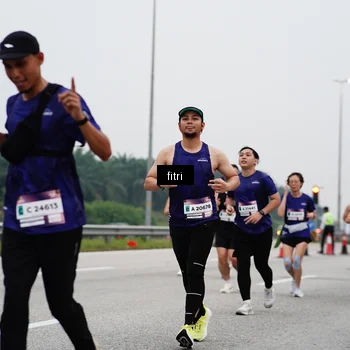 Runner Photo 7468417