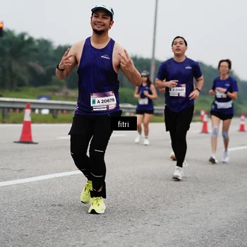 Runner Photo 7468434
