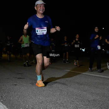 Runner Photo 7468548