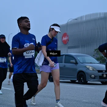 Runner Photo 7468572