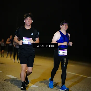 Runner Photo 7468634