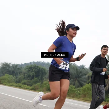 Runner Photo 7468671