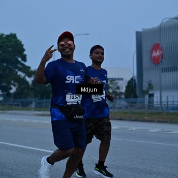 Runner Photo 7468691